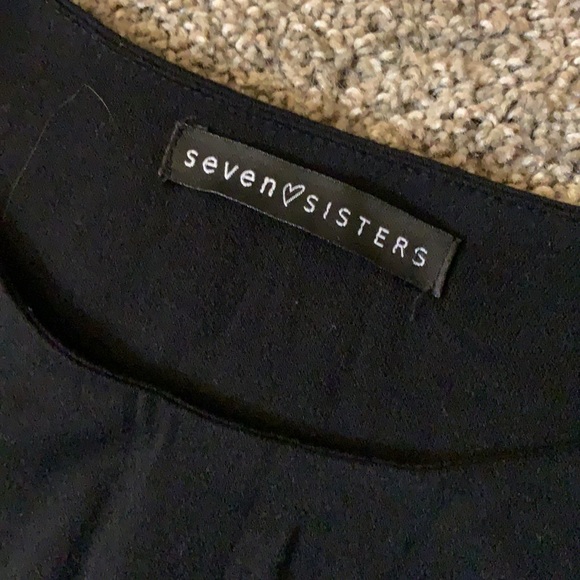 Perfect little black dress - Picture 2 of 4